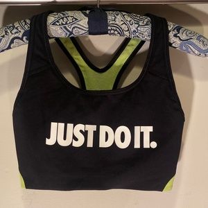 nike dry fit sports bra